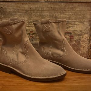Clark’s Suede Ankle Boots Leather Cabaret Stage Sand Booties Size UK 3 US 5½ NEW